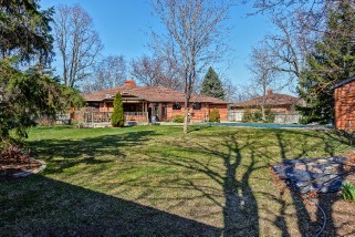 2435 LISA CRES, Sarnia, Ontario, Canada