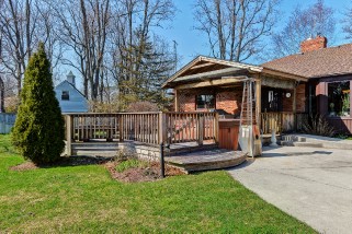 2435 LISA CRES, Sarnia, Ontario, Canada