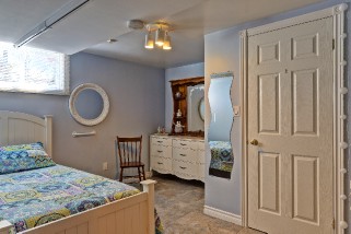 2435 LISA CRES, Sarnia, Ontario, Canada
