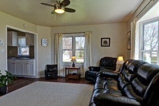 2440 LONDON LINE, Sarnia, Ontario, Canada