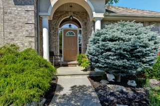 49 RONALD BLOORE DR, Sarnia, Ontario, Canada