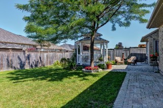 49 RONALD BLOORE DR, Sarnia, Ontario, Canada