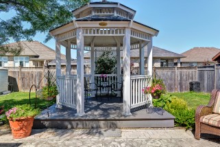 49 RONALD BLOORE DR, Sarnia, Ontario, Canada