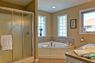 49 RONALD BLOORE DR, Sarnia, Ontario, Canada