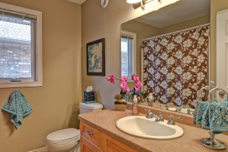 49 RONALD BLOORE DR, Sarnia, Ontario, Canada