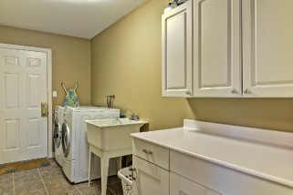 49 RONALD BLOORE DR, Sarnia, Ontario, Canada