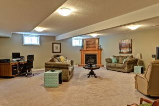 49 RONALD BLOORE DR, Sarnia, Ontario, Canada