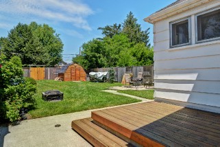 304 CHARLES ST, Point Edward, Ontario, Canada
