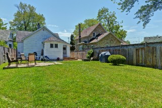 304 CHARLES ST, Point Edward, Ontario, Canada