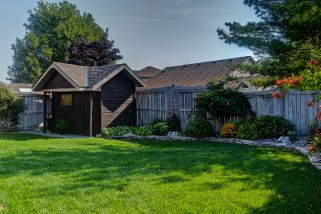 633 HUMBER DR, Sarnia, Ontario, Canada