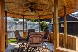 633 HUMBER DR, Sarnia, Ontario, Canada