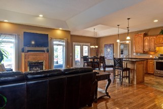 633 HUMBER DR, Sarnia, Ontario, Canada