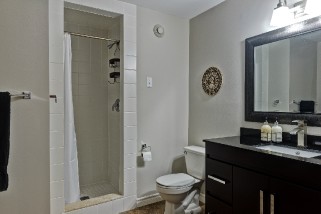 633 HUMBER DR, Sarnia, Ontario, Canada