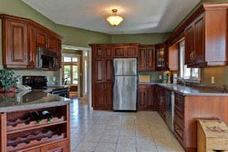 341 KIRAN CRT, Sarnia, Ontario, Canada