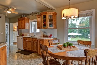 406 HELENA ST, Point Edward, Ontario, Canada