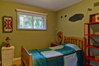 2049 LAKESHORE RD, Sarnia, Ontario, Canada