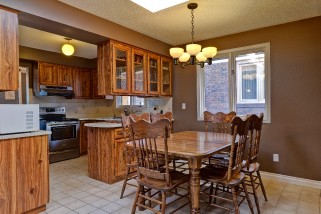 305 EDGEWOOD ST, Sarnia, Ontario, Canada