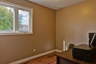 305 EDGEWOOD ST, Sarnia, Ontario, Canada