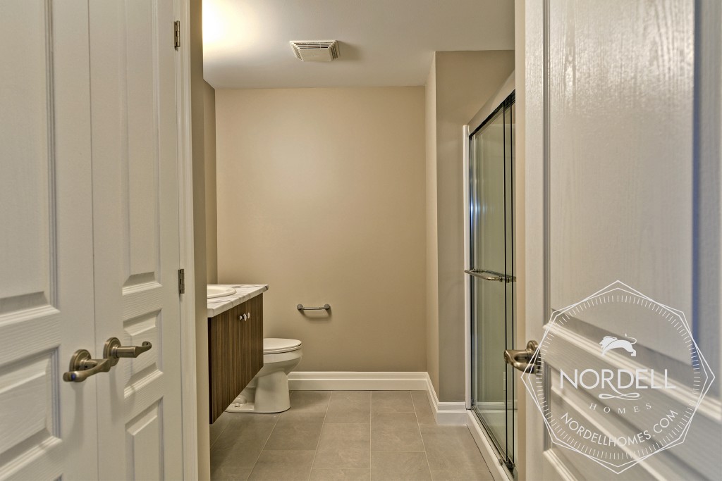 145 LIZUCHA DR, Sarnia, Ontario, Canada