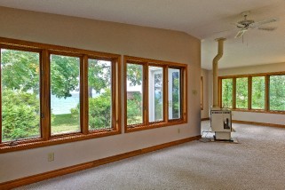 2060 LAKESHORE RD, Sarnia, Ontario, Canada