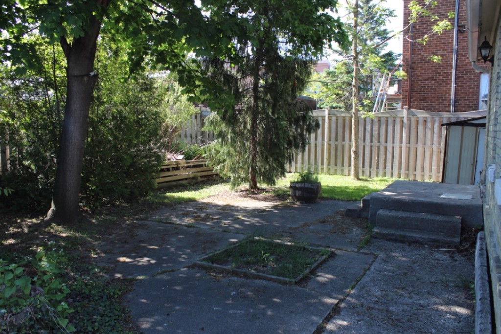 166 BROCK ST South, Sarnia, Ontario, Canada