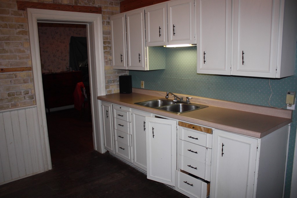 166 BROCK ST South, Sarnia, Ontario, Canada