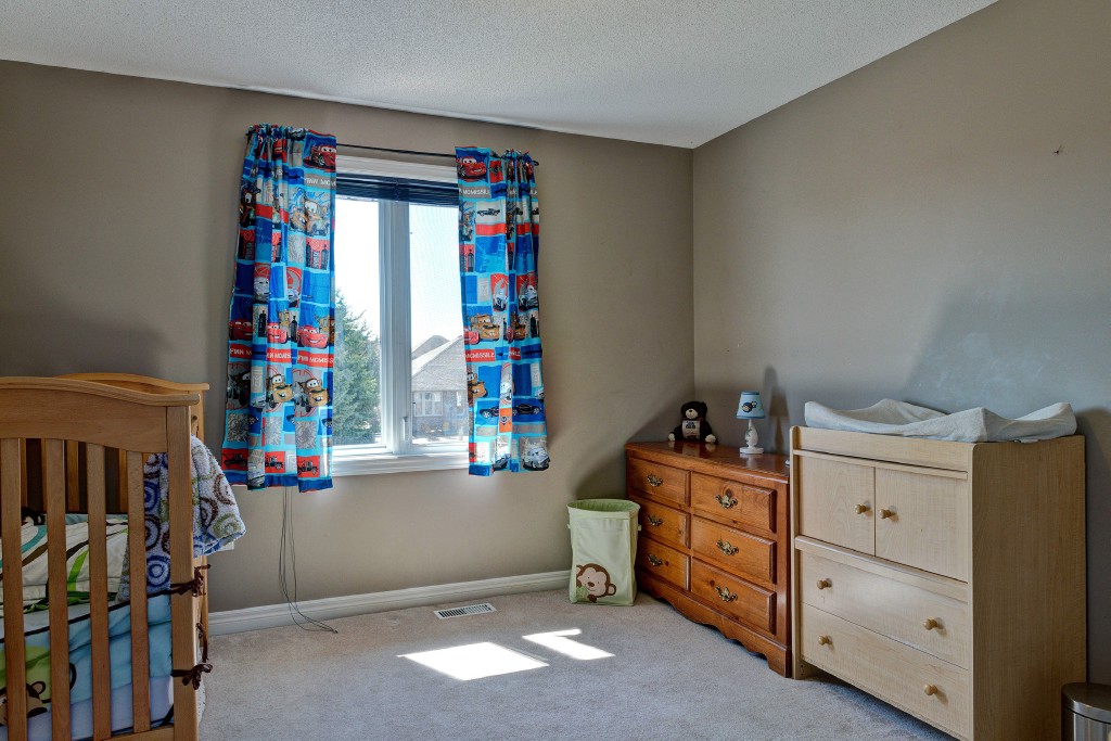 627 HUMBER DR, Sarnia, Ontario, Canada