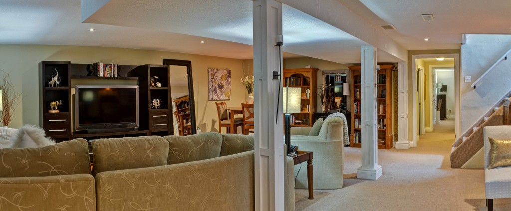 2053 LAKESHORE RD, Sarnia, Ontario, Canada