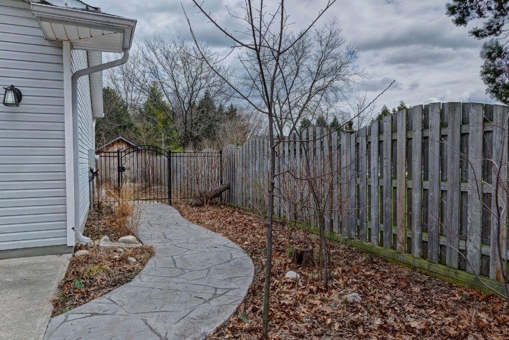 6376 BLACKWELL SDRD, Sarnia, Ontario, Canada