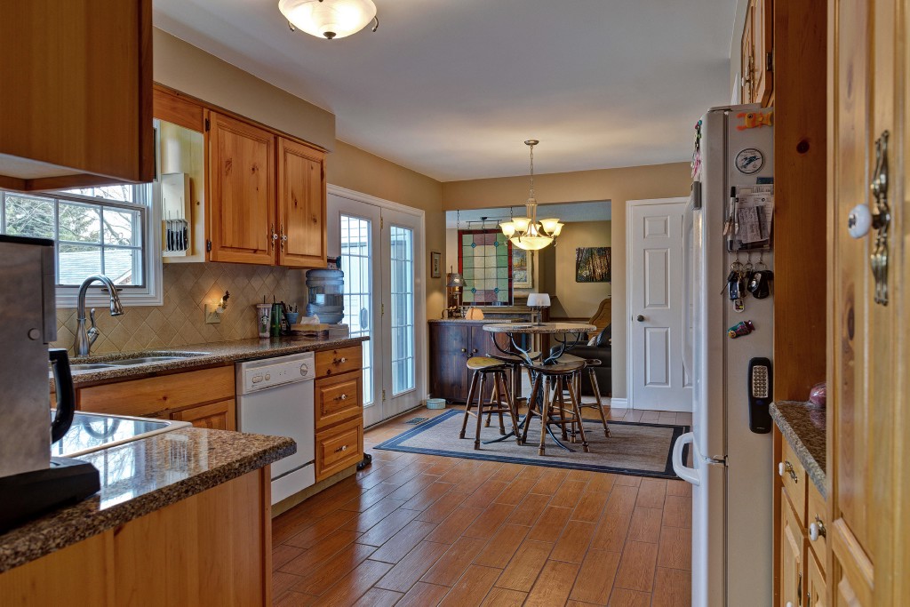6376 BLACKWELL SDRD, Sarnia, Ontario, Canada