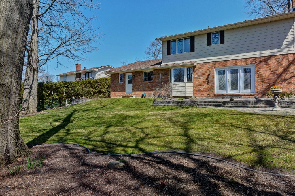 23 HAVERGAL RD, Sarnia, Ontario, Canada