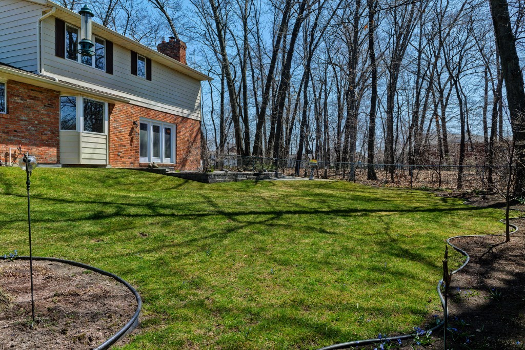 23 HAVERGAL RD, Sarnia, Ontario, Canada