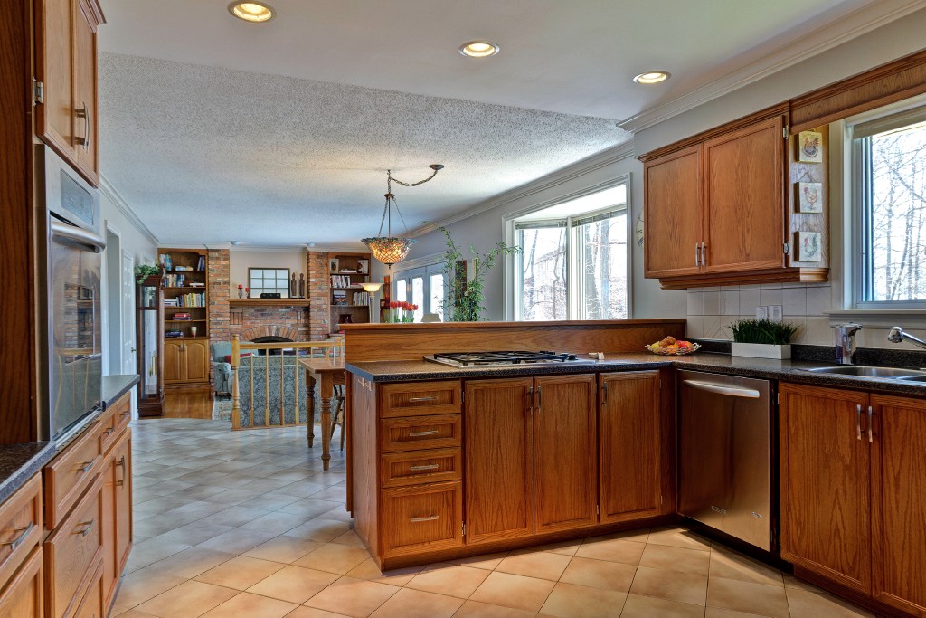 23 HAVERGAL RD, Sarnia, Ontario, Canada