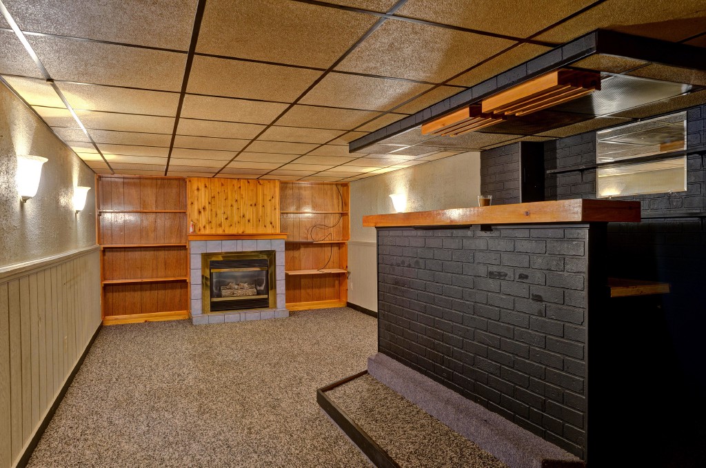 208 ARTHUR ST, Point Edward, Ontario, Canada
