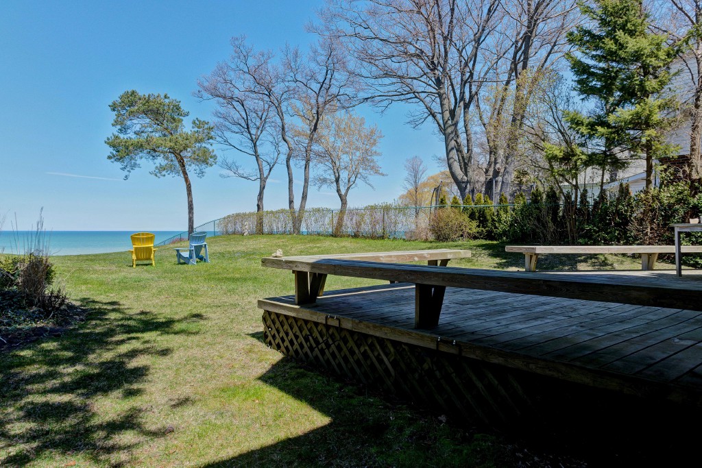 1838 LAKESHORE RD, Sarnia, Ontario, Canada