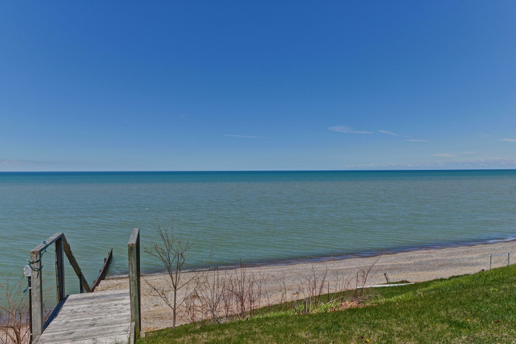 1838 LAKESHORE RD, Sarnia, Ontario, Canada