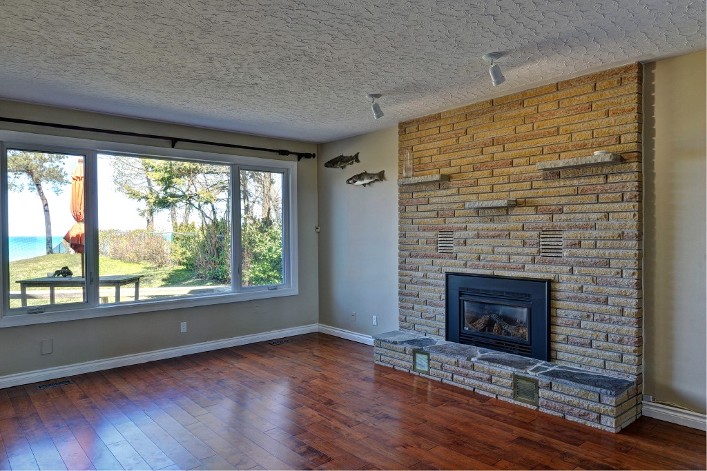 1838 LAKESHORE RD, Sarnia, Ontario, Canada
