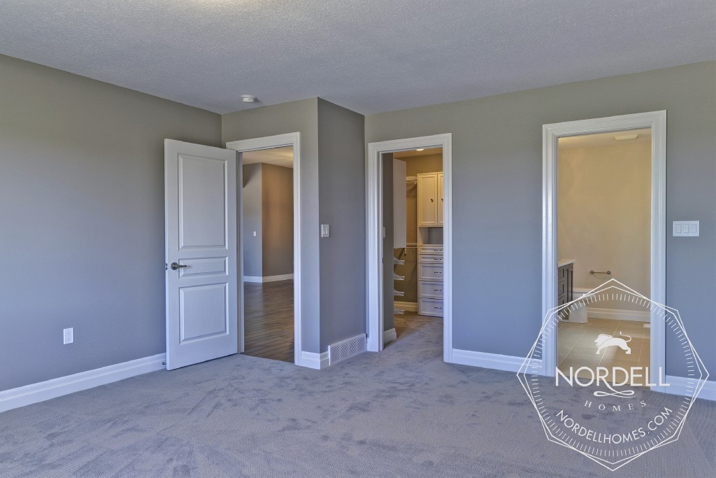 145 LIZUCHA DR, Sarnia, Ontario, Canada