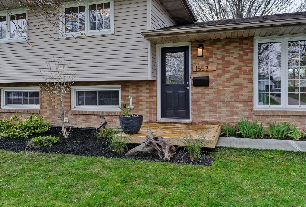 1553 LORI AVE, Sarnia, Ontario, Canada