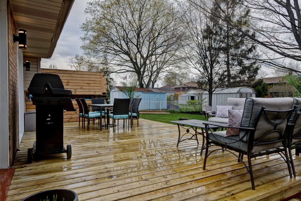 1553 LORI AVE, Sarnia, Ontario, Canada