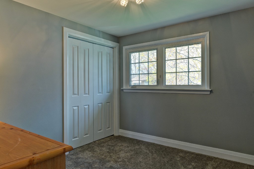 1553 LORI AVE, Sarnia, Ontario, Canada