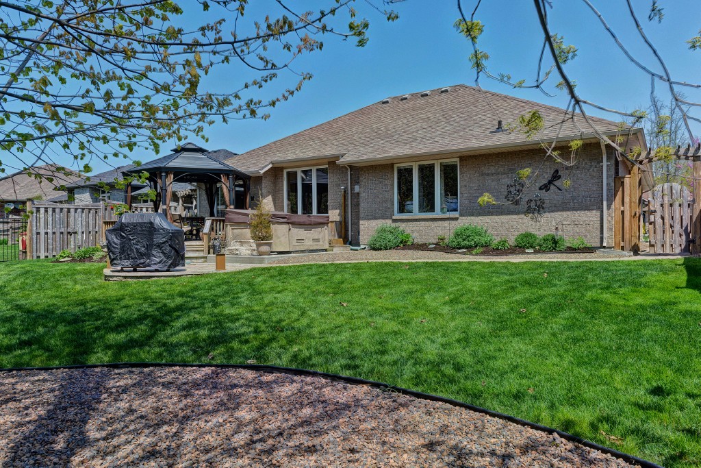6769 OLD MILL RD, Plympton-Wyoming, Ontario, Canada