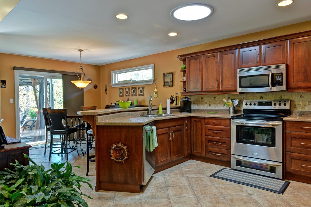 6769 OLD MILL RD, Plympton-Wyoming, Ontario, Canada