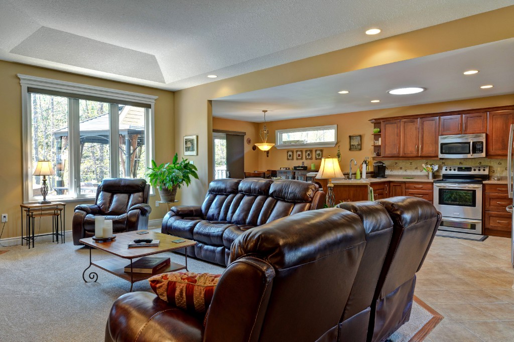 6769 OLD MILL RD, Plympton-Wyoming, Ontario, Canada