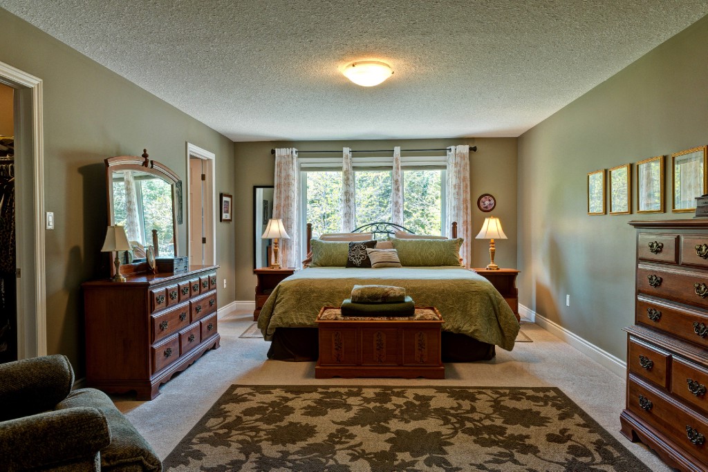 6769 OLD MILL RD, Plympton-Wyoming, Ontario, Canada