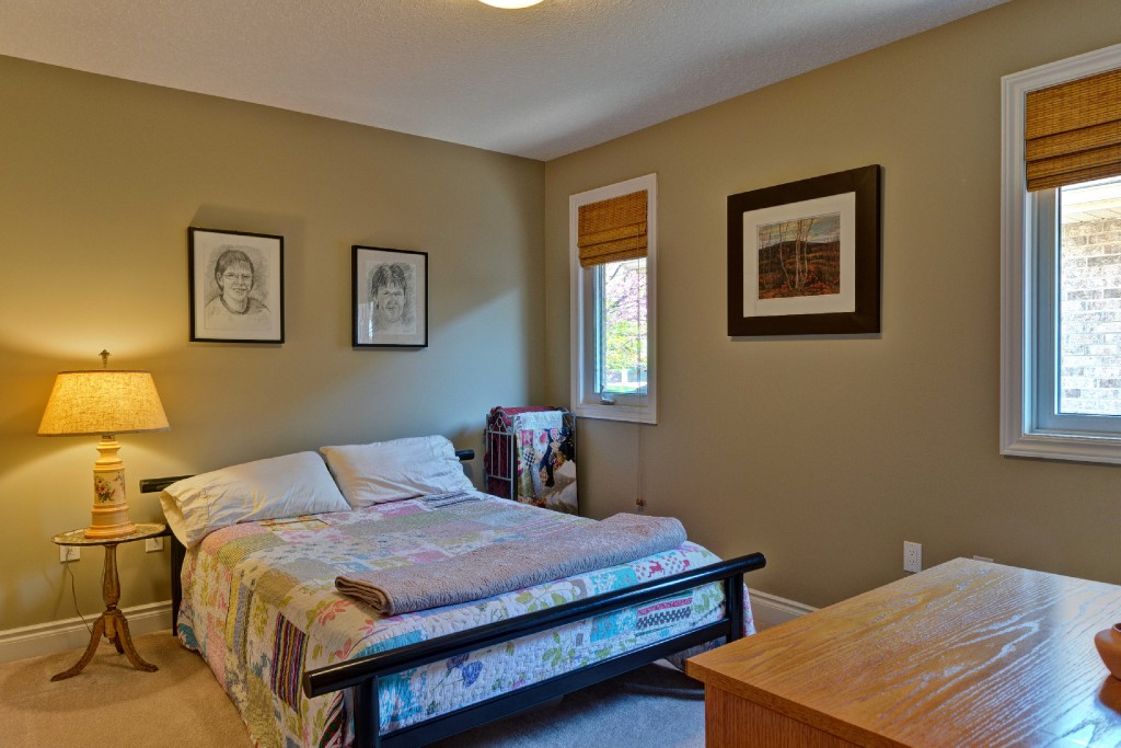 6769 OLD MILL RD, Plympton-Wyoming, Ontario, Canada