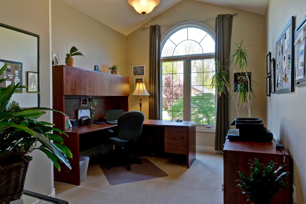 6769 OLD MILL RD, Plympton-Wyoming, Ontario, Canada