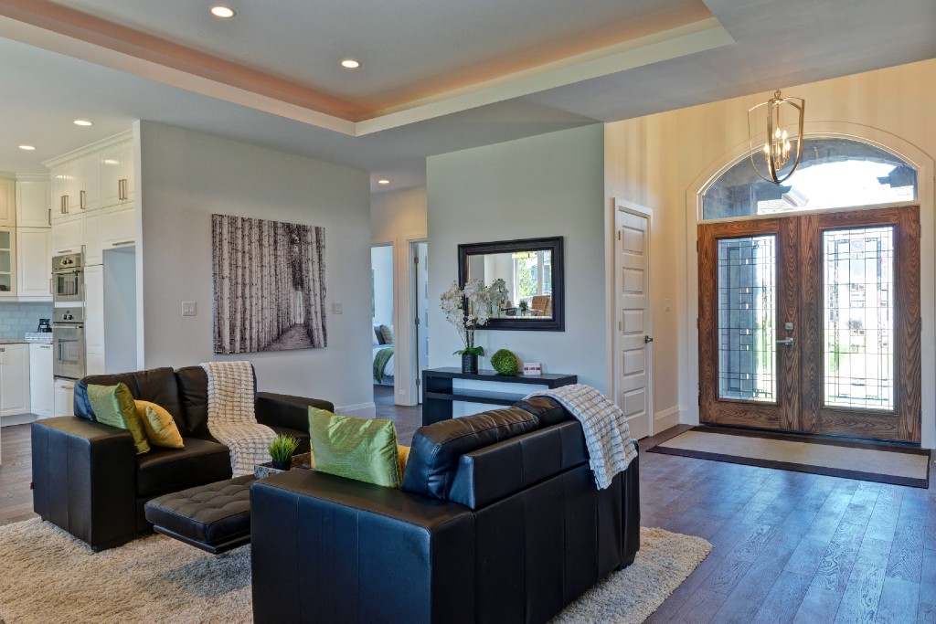 6903 ELIZABETH WAY, Plympton-Wyoming, Ontario, Canada