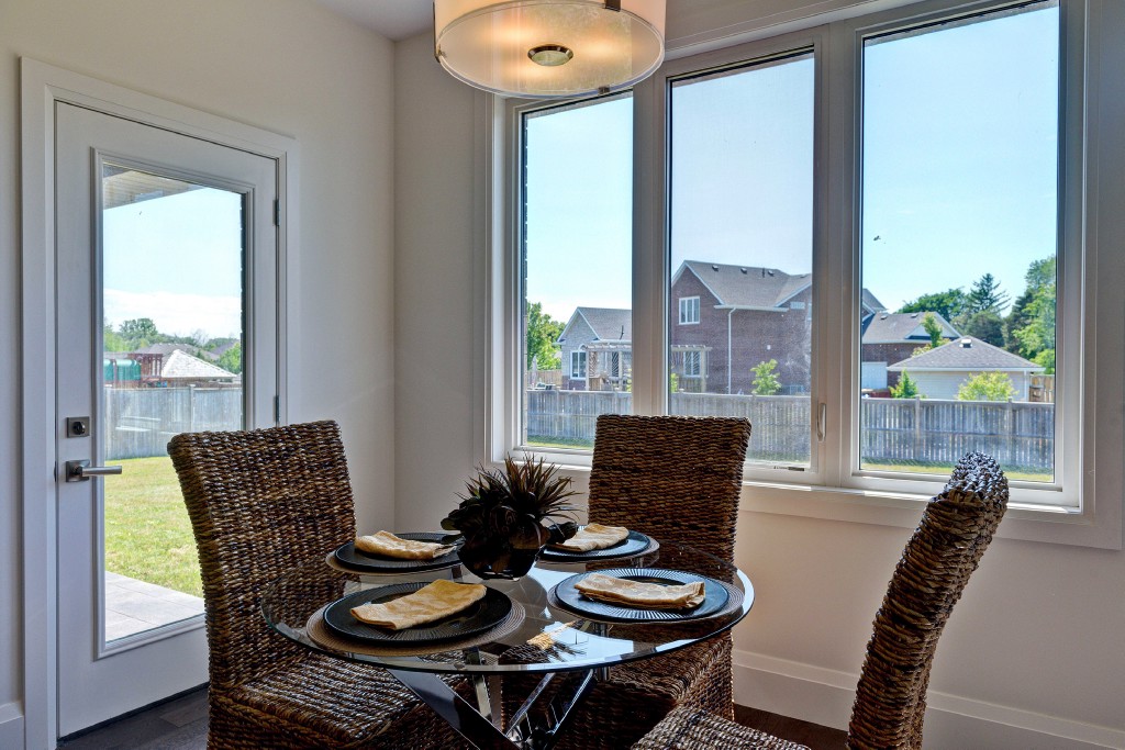6903 ELIZABETH WAY, Plympton-Wyoming, Ontario, Canada