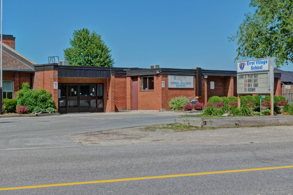 6903 ELIZABETH WAY, Plympton-Wyoming, Ontario, Canada